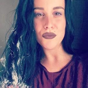 Meet your Posher, Claudia